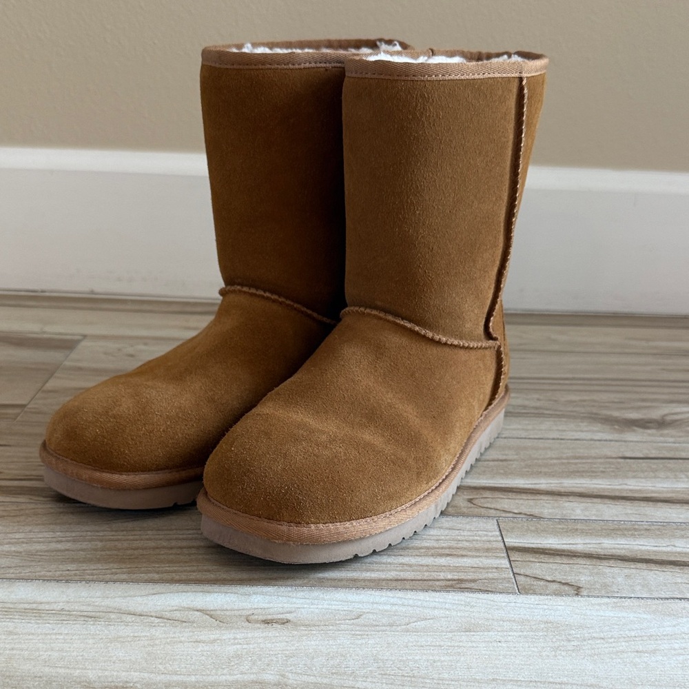 Koolabura by UGG Suede Boots, Women’s Size 10 **open to offers**